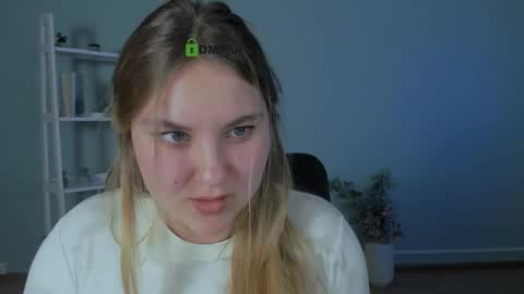 nana_shy_ online show from February 6, 11:52 pm