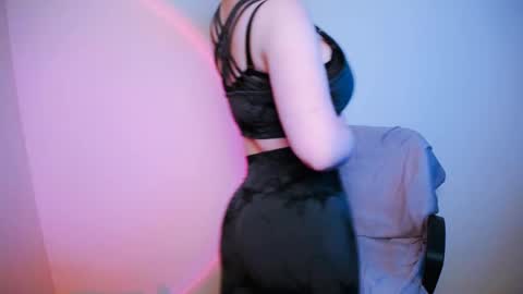 Snapshot of nanafey chatting on February 24, 2:26 pm your candy online show from February 24, 2:26 pm