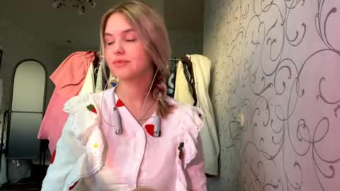 Rina online show from May 20, 4:24 pm
