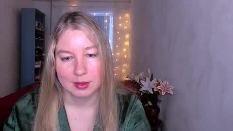 Nancy online show from February 8, 5:33 am