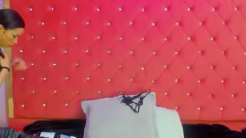 nanis james15 online show from April 1, 2:34 am