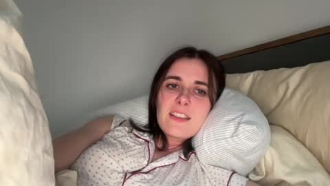 Naomi      online show from July 20, 12:14 am