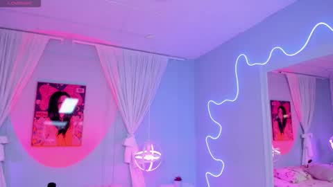 Naomi online show from February 11, 8:14 pm