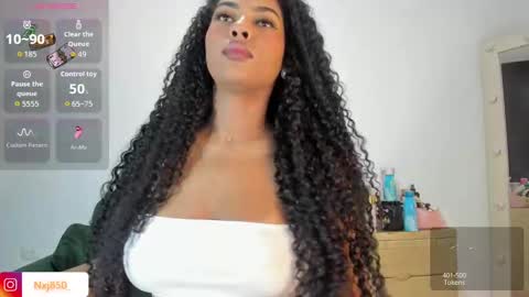 Naomi     online show from September 10, 7:25 pm