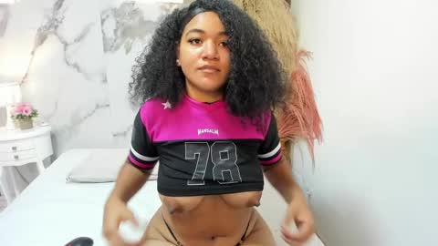 naomyduff online show from April 30, 7:42 pm