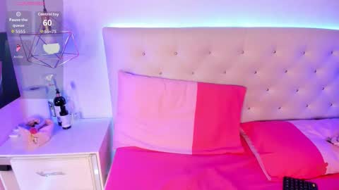 nara_pink online show from March 19, 6:56 pm