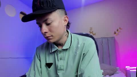 Nascary Fox online show from April 8, 12:49 pm