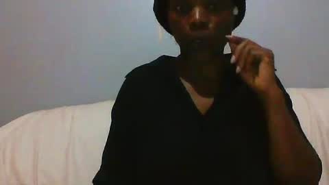 Snapshot of nasty_leenah chatting on July 19, 5:00 am nasty_leenah online show from July 19, 5:00 am
