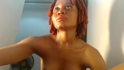 ella online show from February 25, 5:06 am