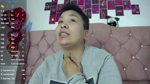 nat_evans8 online show from June 16, 12:08 pm