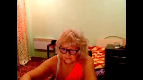 natali online show from April 15, 8:21 am