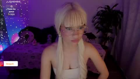 MissNatis online show from March 18, 3:09 am