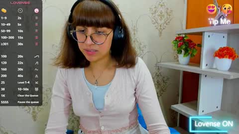 N A T A L Y online show from March 8, 3:56 pm