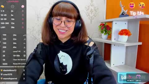 N A T A L Y online show from March 9, 4:00 pm