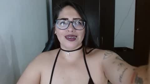 Natasha Smithe  online show from April 19, 1:05 am