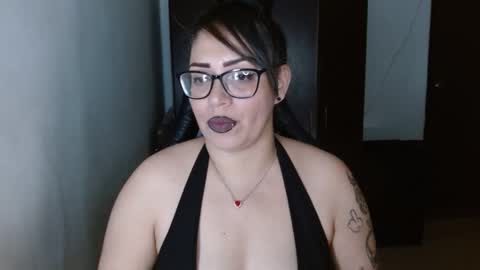 Natasha Smithe  online show from May 18, 12:18 am