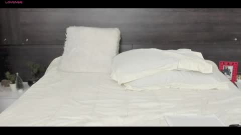 Snapshot of nathalyrae41 chatting on April 8, 2:00 am nathalyrae41 online show from April 8, 2:00 am