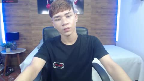 nathanclay online show from March 14, 3:34 am