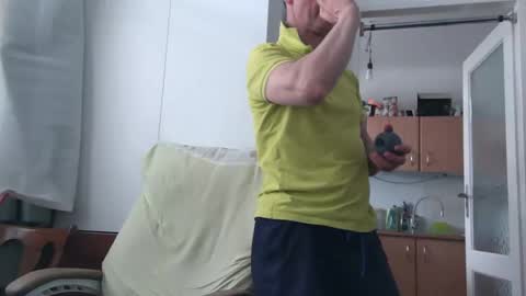 naturista25 online show from May 31, 12:56 pm