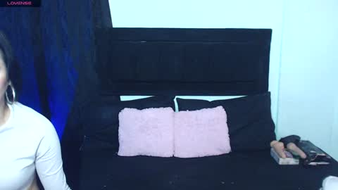 naty_cami_ online show from January 30, 5:49 pm