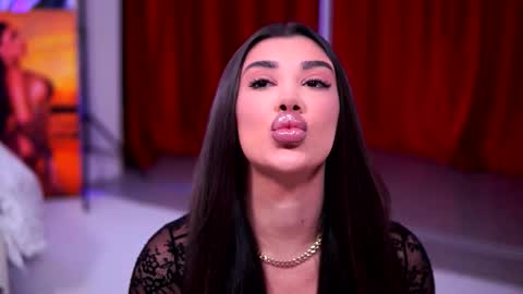 Naty online show from December 14, 7:29 pm