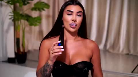 Snapshot of natydesiree chatting on July 27, 8:05 pm Naty online show from July 27, 8:05 pm