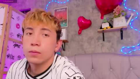 Christopher  Chris online show from February 16, 1:29 pm