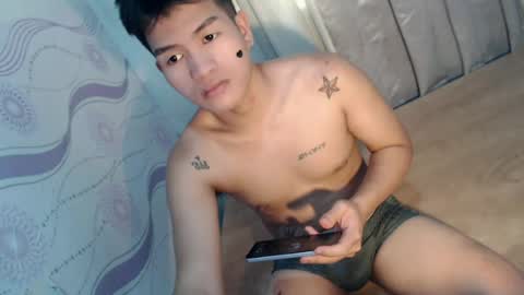 Snapshot of naughty_angelo chatting on June 25, 5:34 am naughty_angelo online show from June 25, 5:34 am