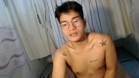 Snapshot of naughty_angelo chatting on June 30, 10:55 pm naughty_angelo online show from June 30, 10:55 pm