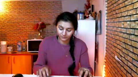 Snapshot of naughty_coupl3xxx chatting on February 25, 8:02 am naughty_coupl3xxx online show from February 25, 8:02 am