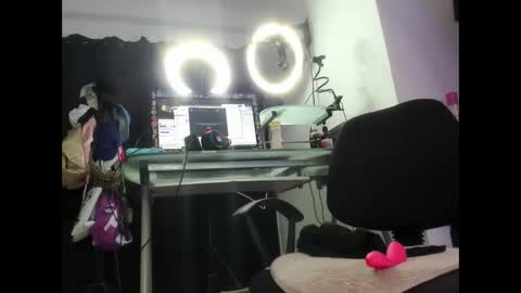 Alicia online show from April 11, 11:53 pm