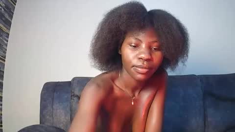 naughty_nana2 online show from April 18, 11:25 am