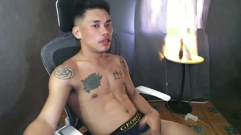 naughtyfuck_boy online show from June 19, 6:51 am