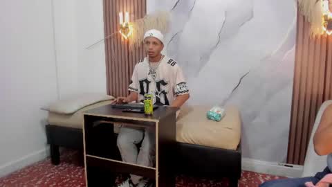 naughtyfusion_os online show from July 18, 1:04 pm