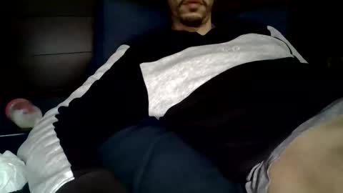 naughtyguy556677 online show from May 2, 3:22 am