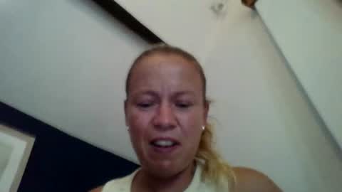 naughtyjennyblondeuk online show from July 15, 6:02 pm