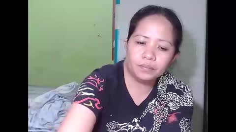 naughtymom26 online show from October 18, 12:24 am