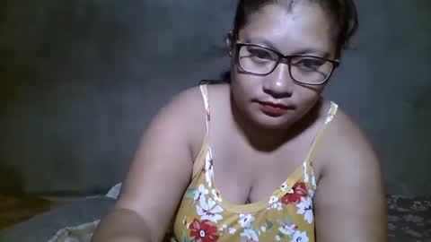 juls online show from April 10, 6:12 pm