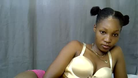 naughtyy4u online show from March 12, 2:50 am