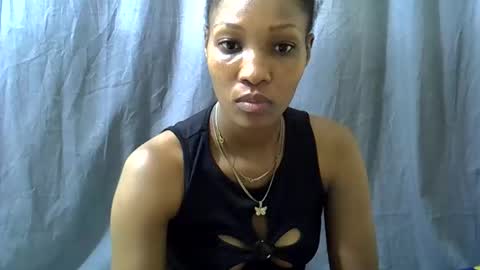 naughtyy4u online show from March 19, 10:25 pm