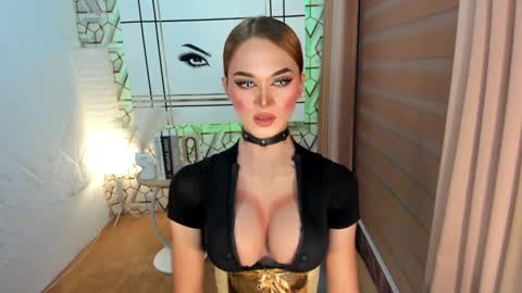 MISS IVANA online show from December 30, 7:04 am