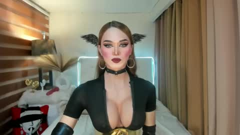 MISS IVANA online show from January 19, 2:15 am