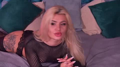 NayaBliss online show from April 1, 4:26 pm