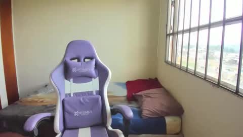 Snapshot of nayara_hinny chatting on December 20, 8:49 pm nayara_hinny online show from December 20, 8:49 pm