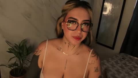 nazzz10 online show from March 26, 2:44 pm