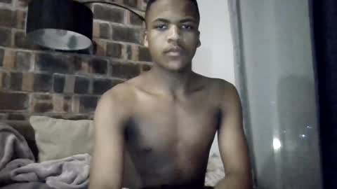Snapshot of ndoda8 chatting on July 4, 1:12 am ndoda8 online show from July 4, 1:12 am