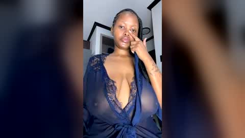 neelo_smith online show from June 15, 8:05 am