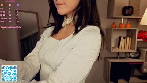 Vicky and Beatrice online show from March 6, 7:21 pm