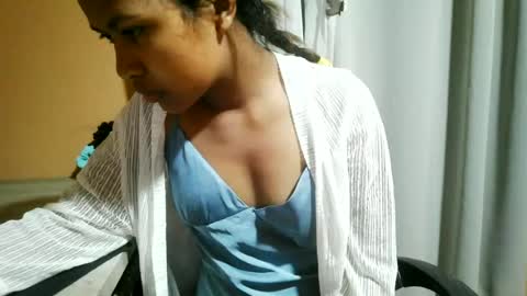 nelia_84 online show from July 2, 4:24 pm