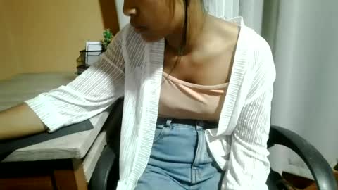 nelia_84 online show from July 4, 4:46 pm
